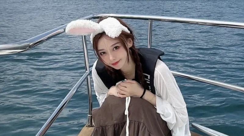 Lee Do-hwi to Host Fans at Home in August with Lee Ya-young Joining